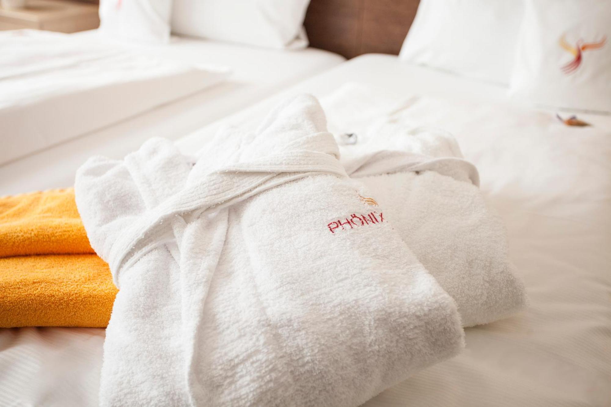Phoenix Hotel 베르그노이스타트 외부 사진